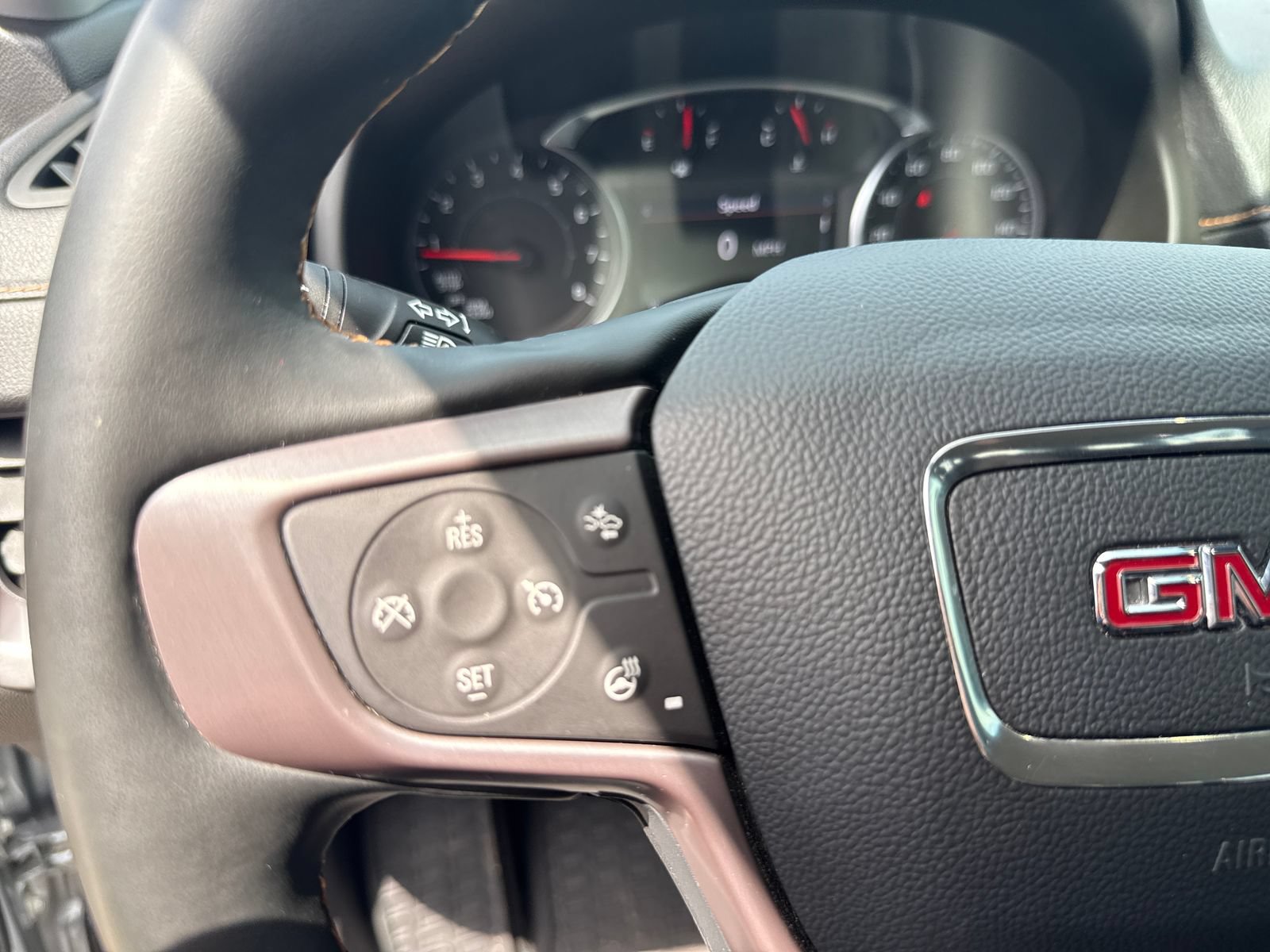 Used 2024 GMC Terrain AT4 AWD/4WD image 32