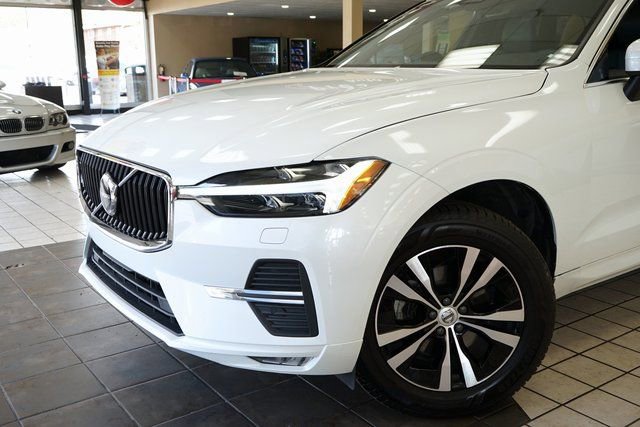 Used 2023 Volvo XC60 B5 Core image 23