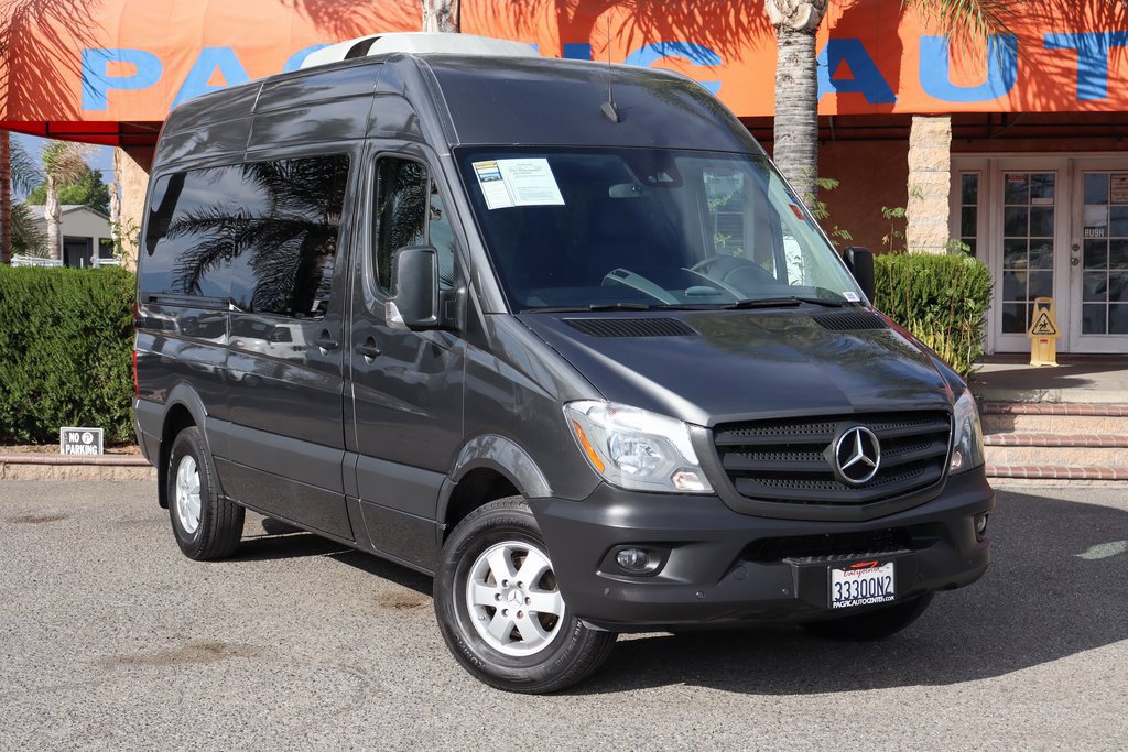 Used 2018 Mercedes-Benz Sprinter 2500 image 2