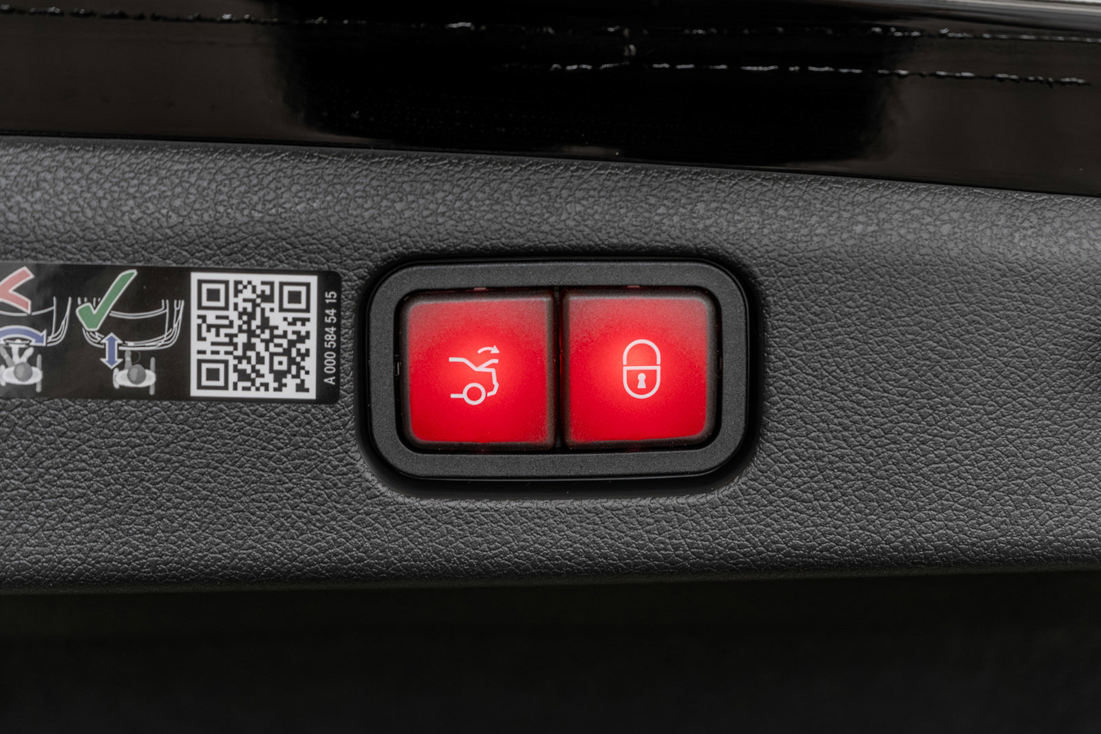 New 2026 Mercedes-Benz E 450 4MATIC Sedan image 35