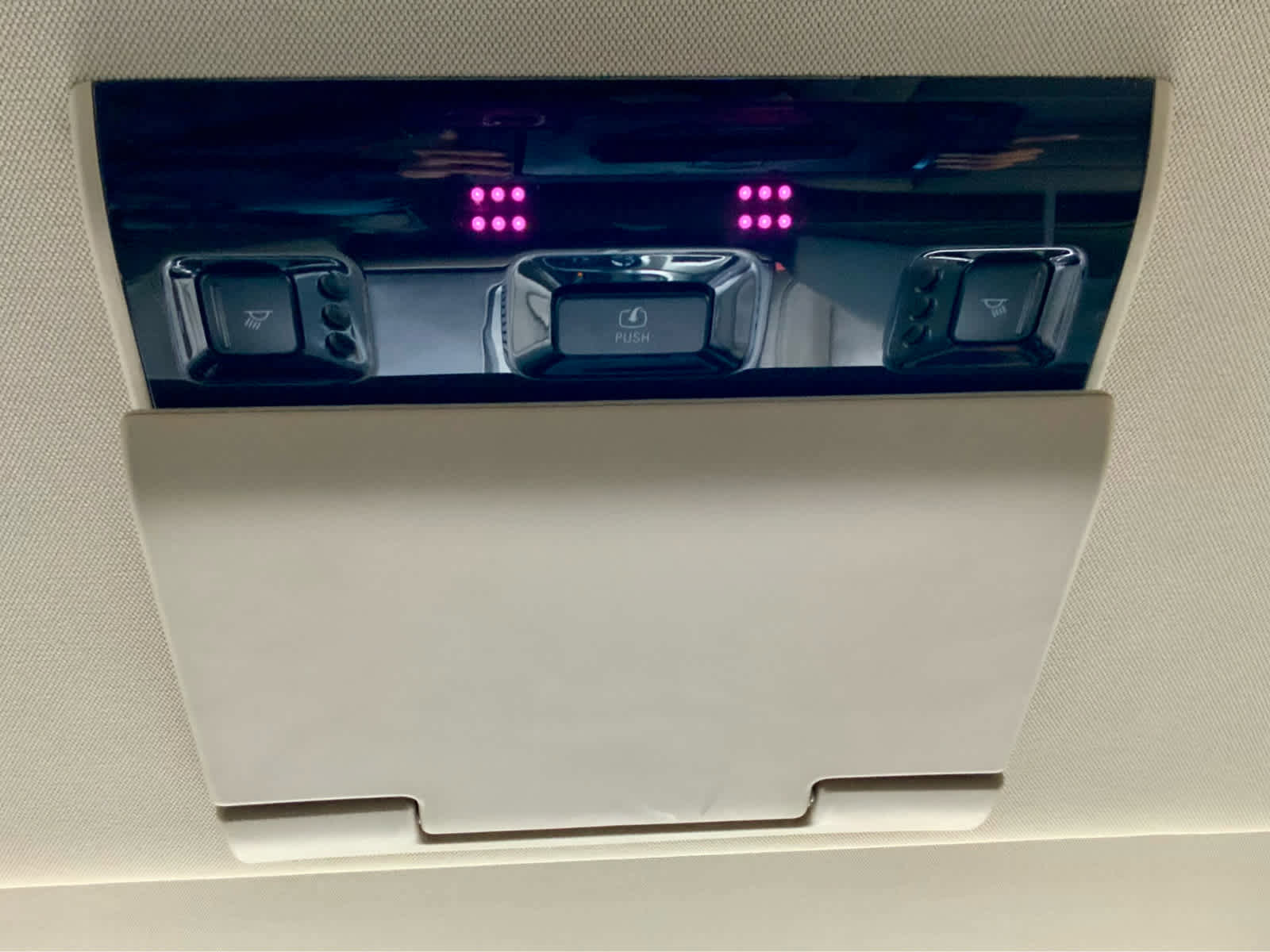 Used 2020 Chevrolet Tahoe Premier AWD/4WD image 54