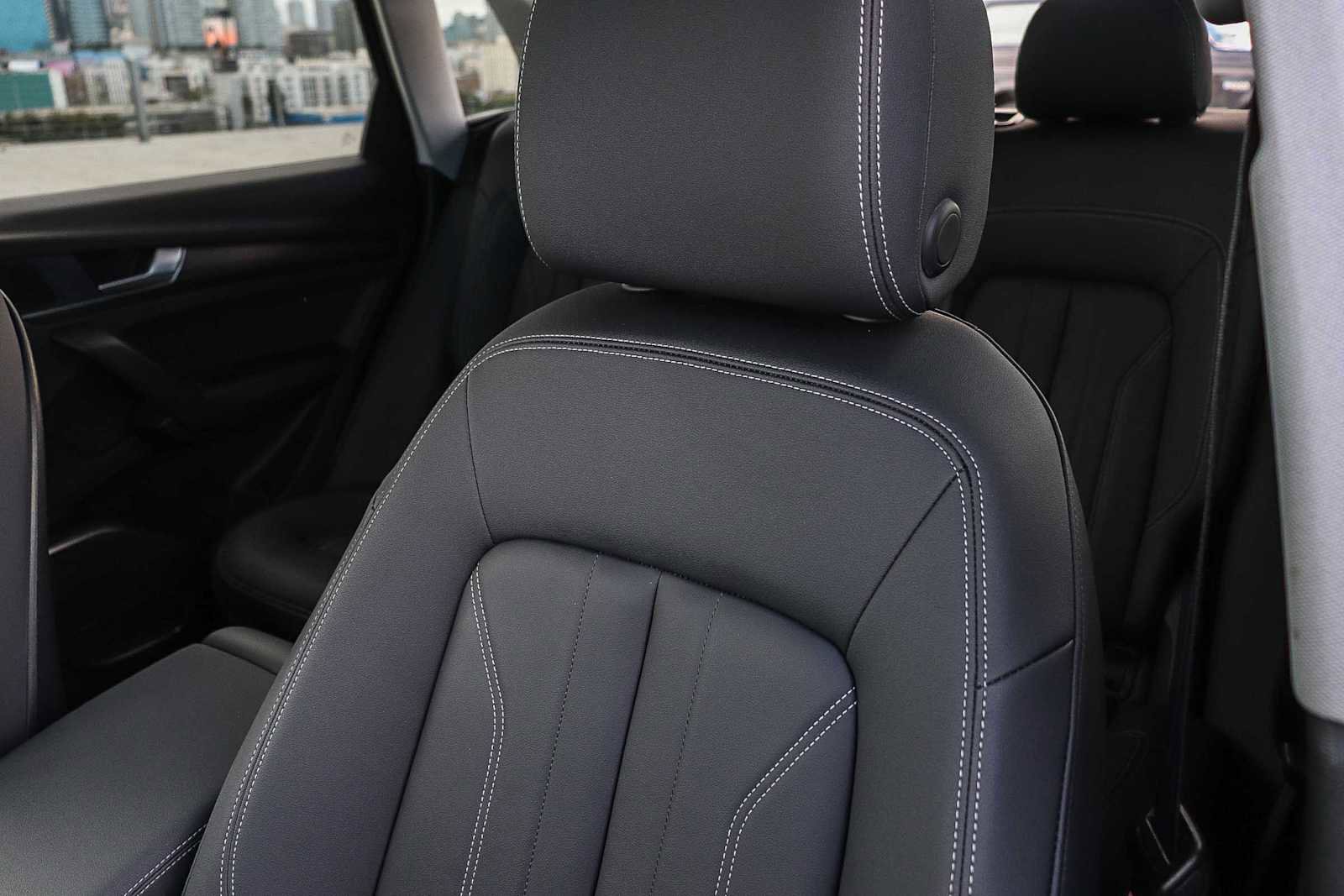 Used 2023 Audi Q5 2.0T Premium w/ Convenience Package AWD/4WD image 37