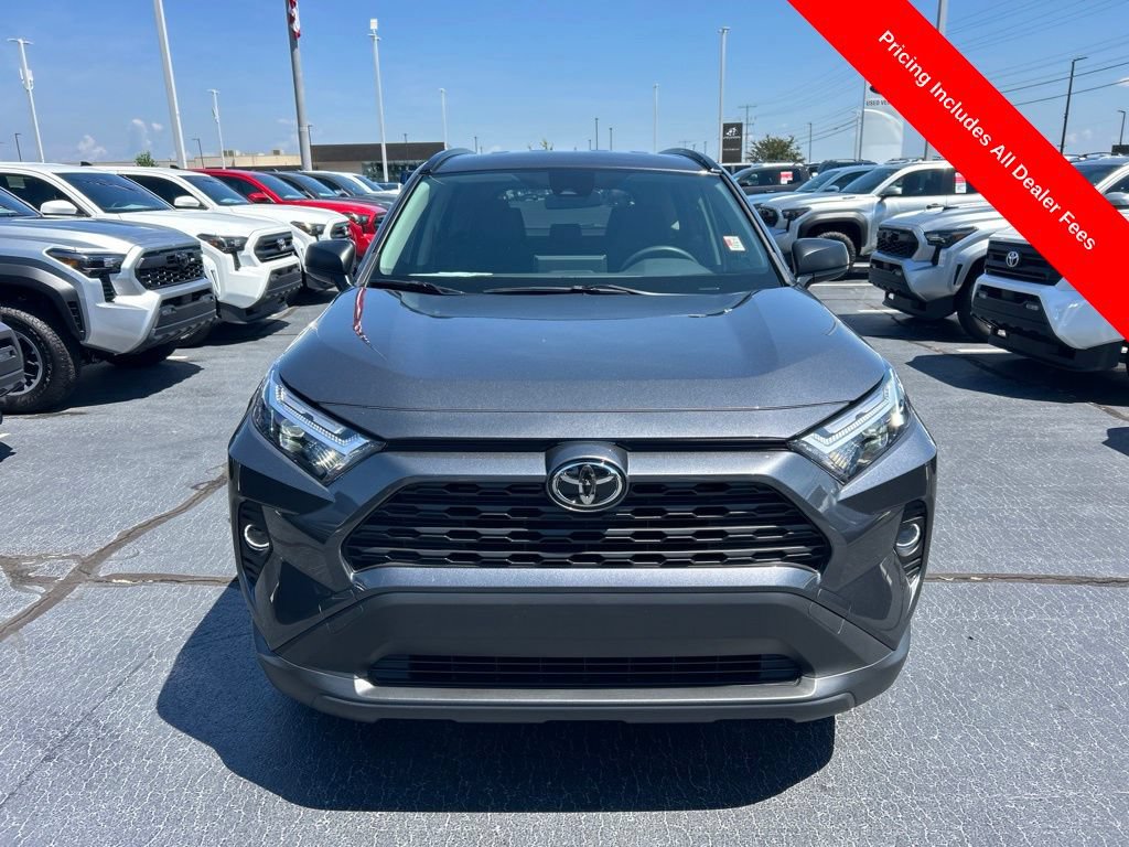 Used 2025 Toyota RAV4 LE AWD/4WD image 26