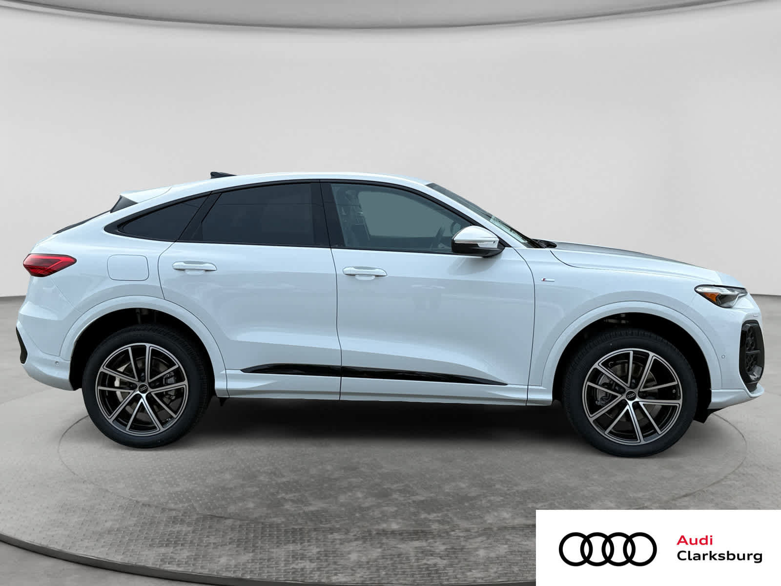 New 2026 Audi Q5 Premium Plus AWD/4WD image 4