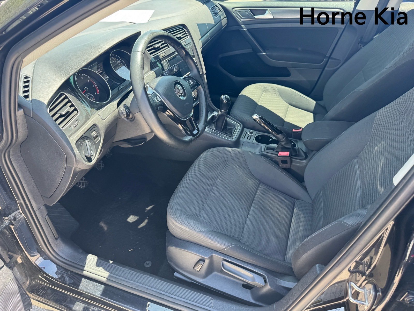 Used 2019 Volkswagen Golf S FWD image 10