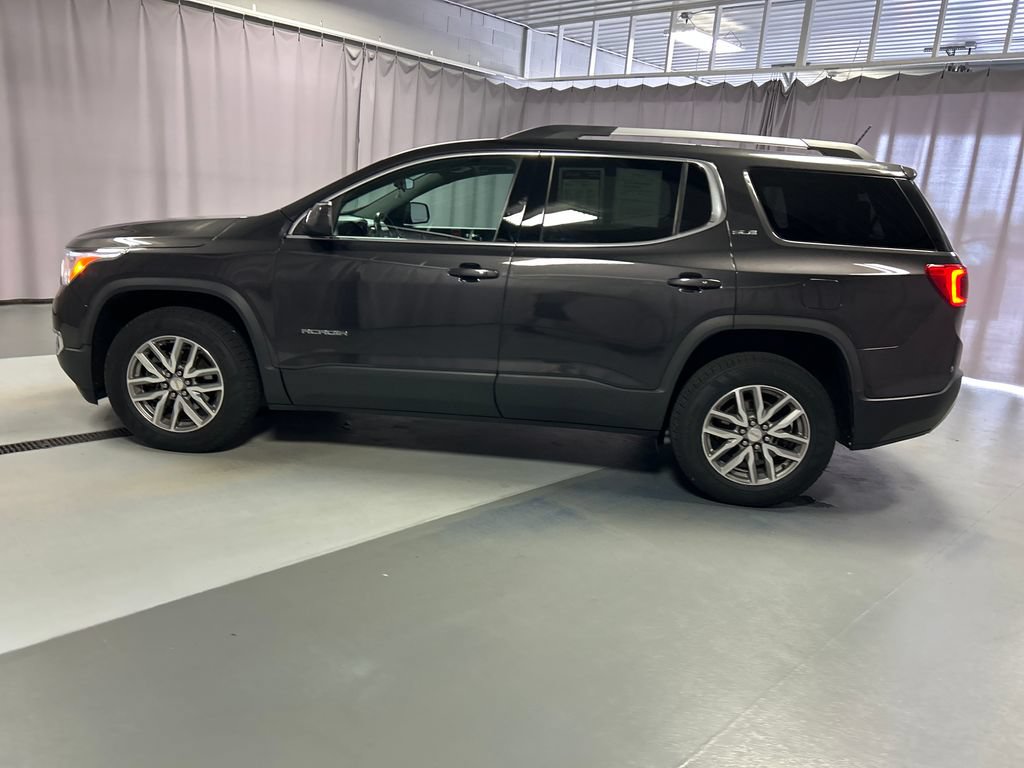 Used 2017 GMC Acadia SLE FWD image 4