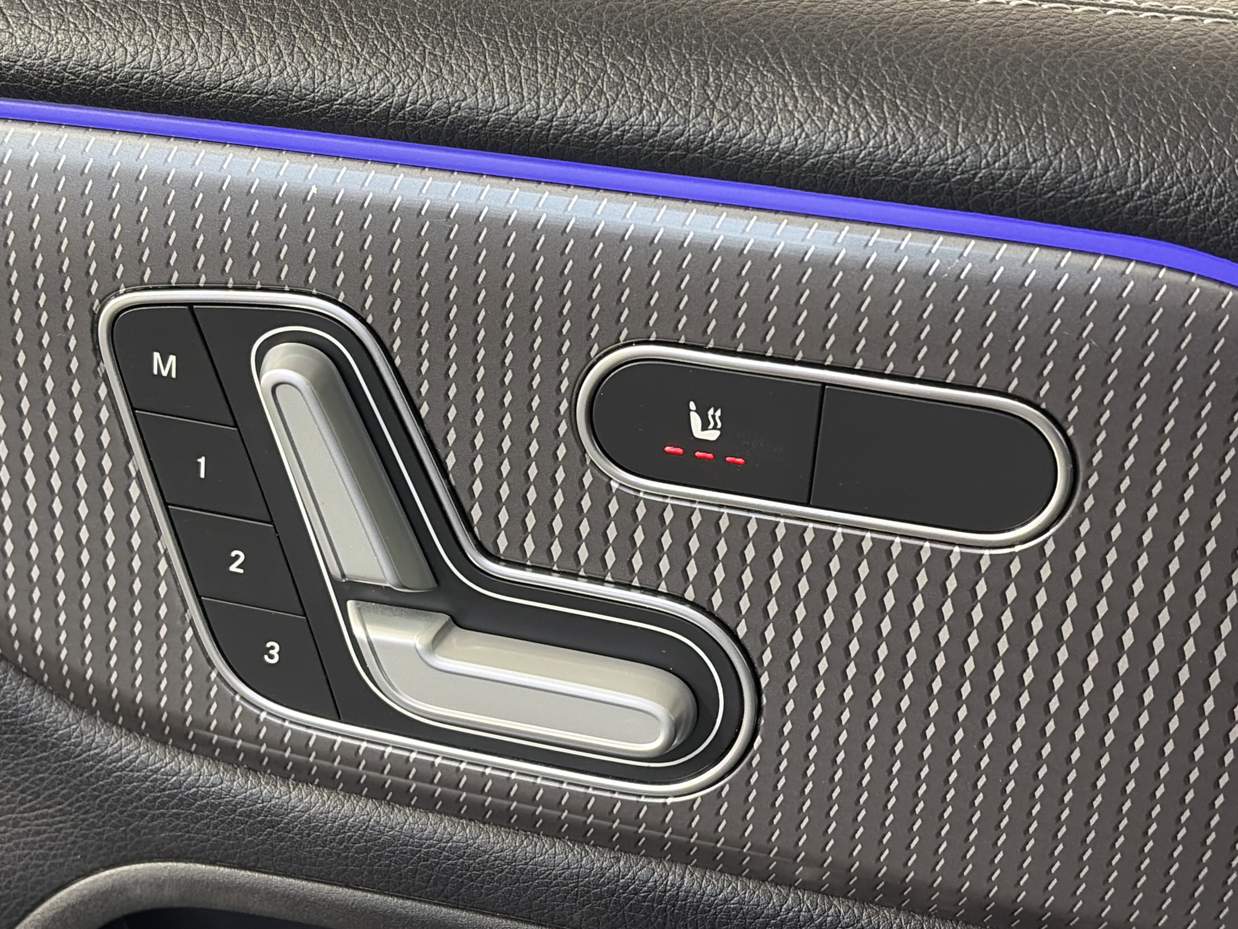 Certified 2021 Mercedes-Benz GLB 250 4MATIC image 25