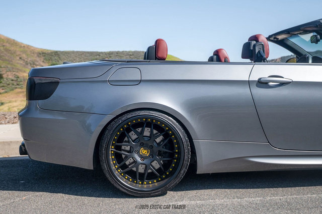 Used 2013 BMW M3 Convertible image 10