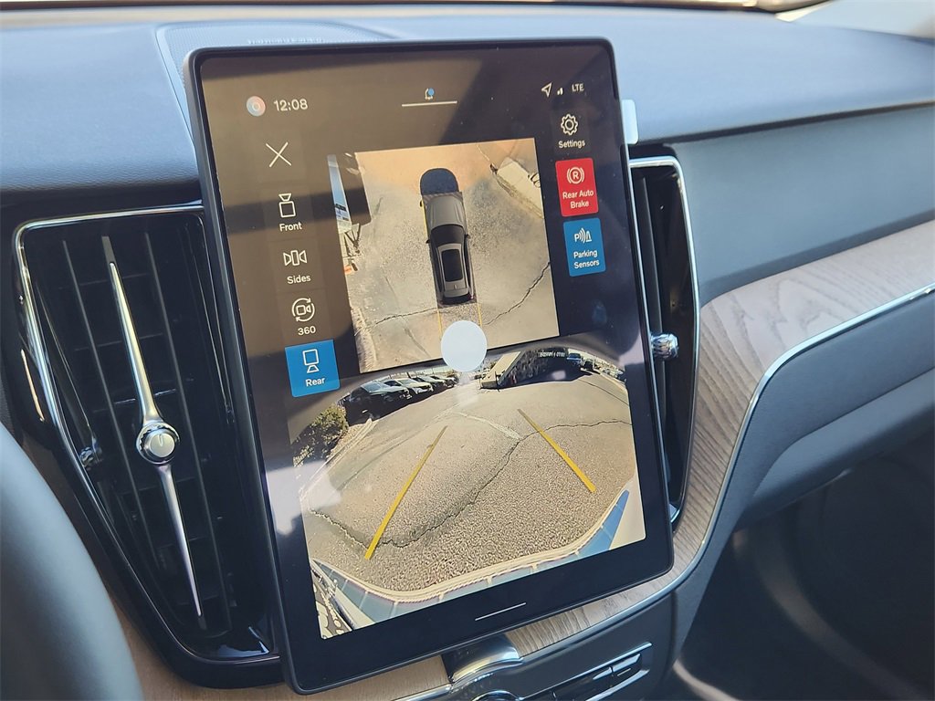 New 2026 Volvo XC60 B5 Plus w/ Climate Package image 13