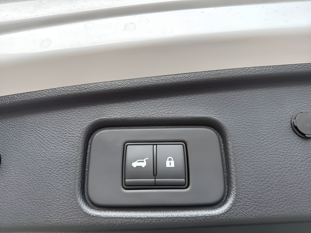 Certified 2024 Nissan Pathfinder Platinum w/ Cargo Package AWD/4WD image 11