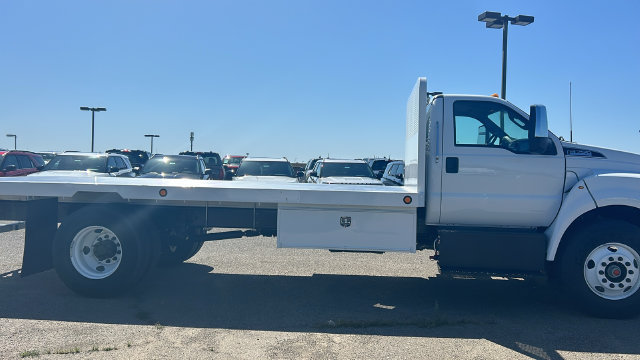 New 2027 Ford F750 2WD Regular Cab Super Duty image 6