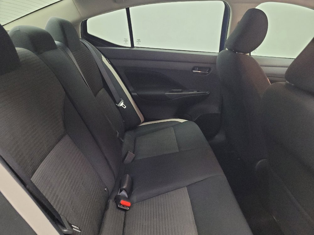 Used 2021 Nissan Versa SV FWD image 19