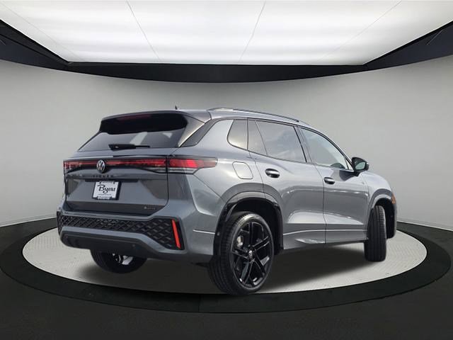 New 2026 Volkswagen Tiguan SE R-Line image 7