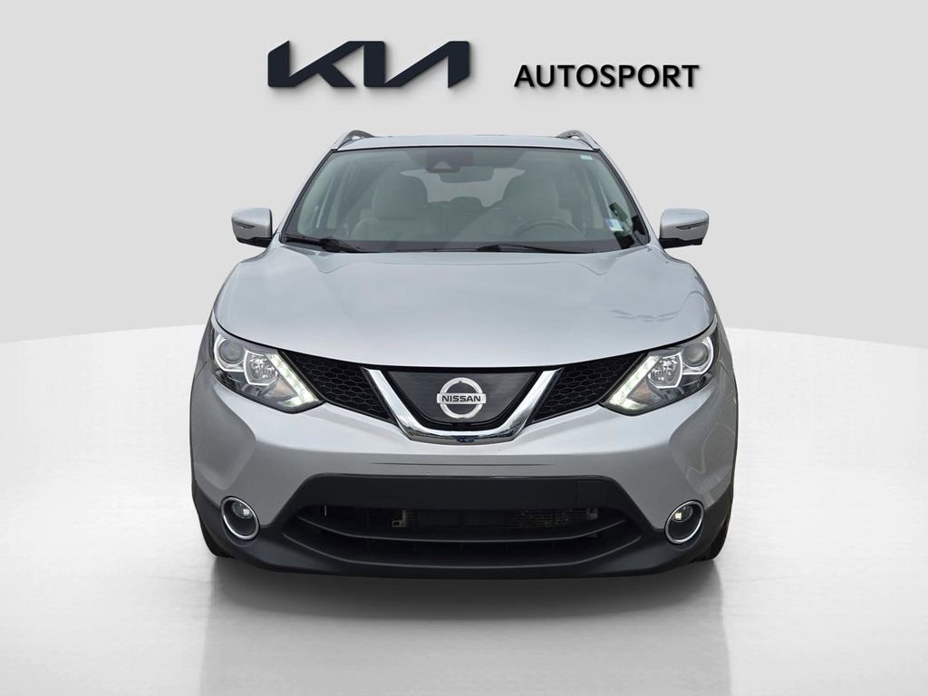 Used 2019 Nissan Rogue Sport SV w/ Technology Package image 2