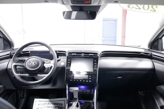 Used 2023 Hyundai Tucson SEL w/ Convenience Package image 16
