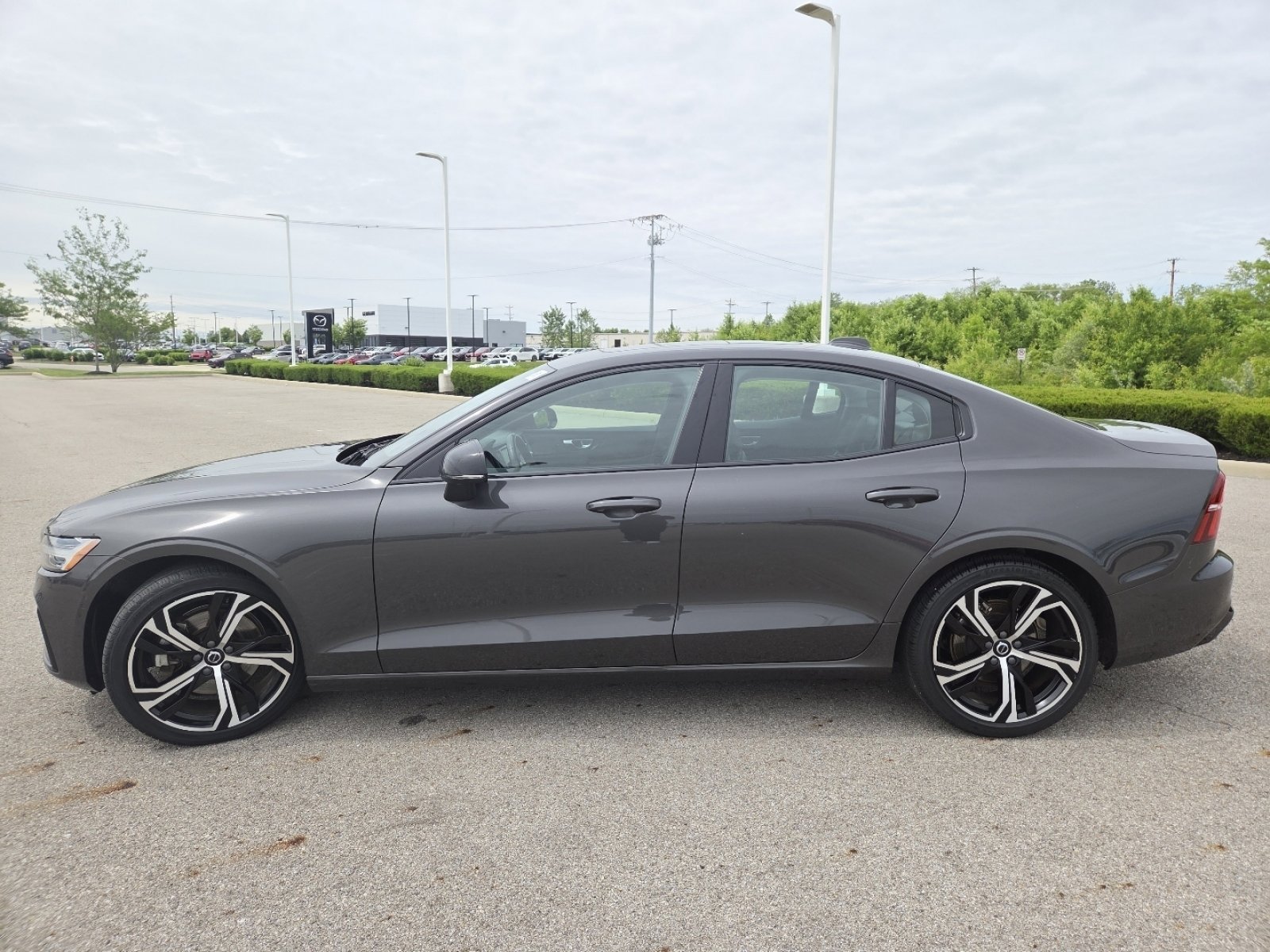 Used 2024 Volvo S60 B5 Plus FWD image 16