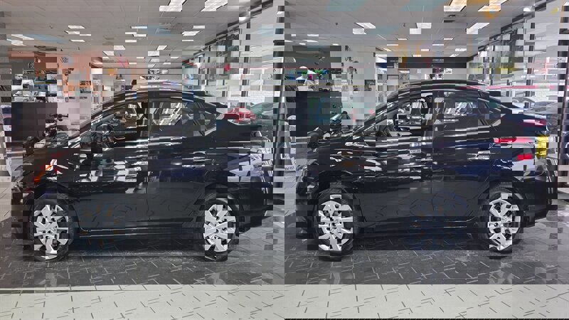 Used 2015 Nissan Sentra S image 2