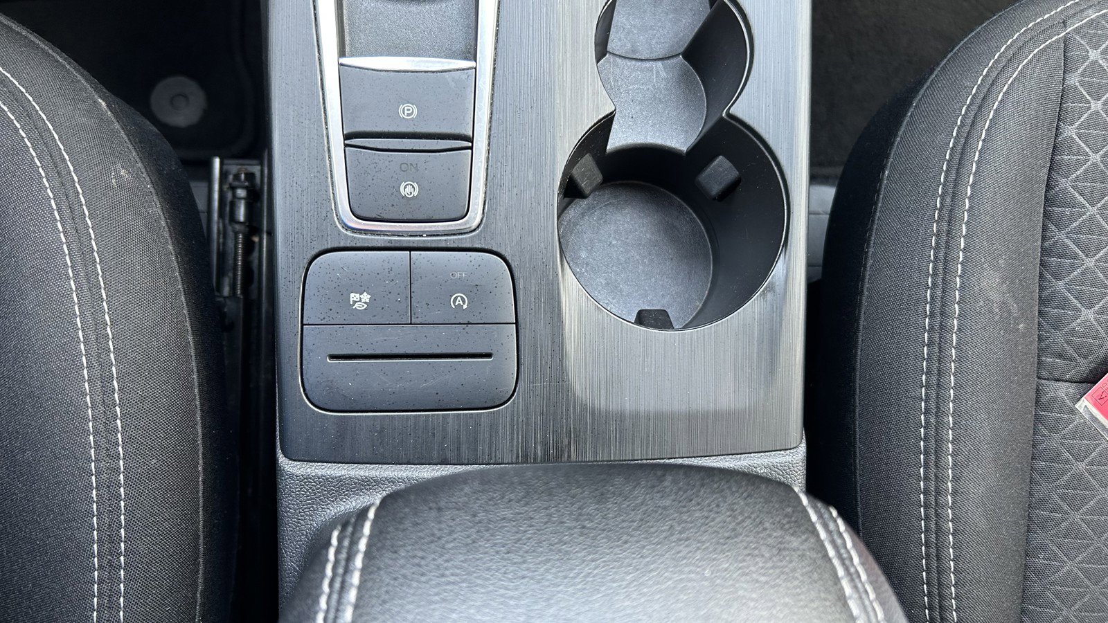 Used 2024 Ford Escape Active image 36