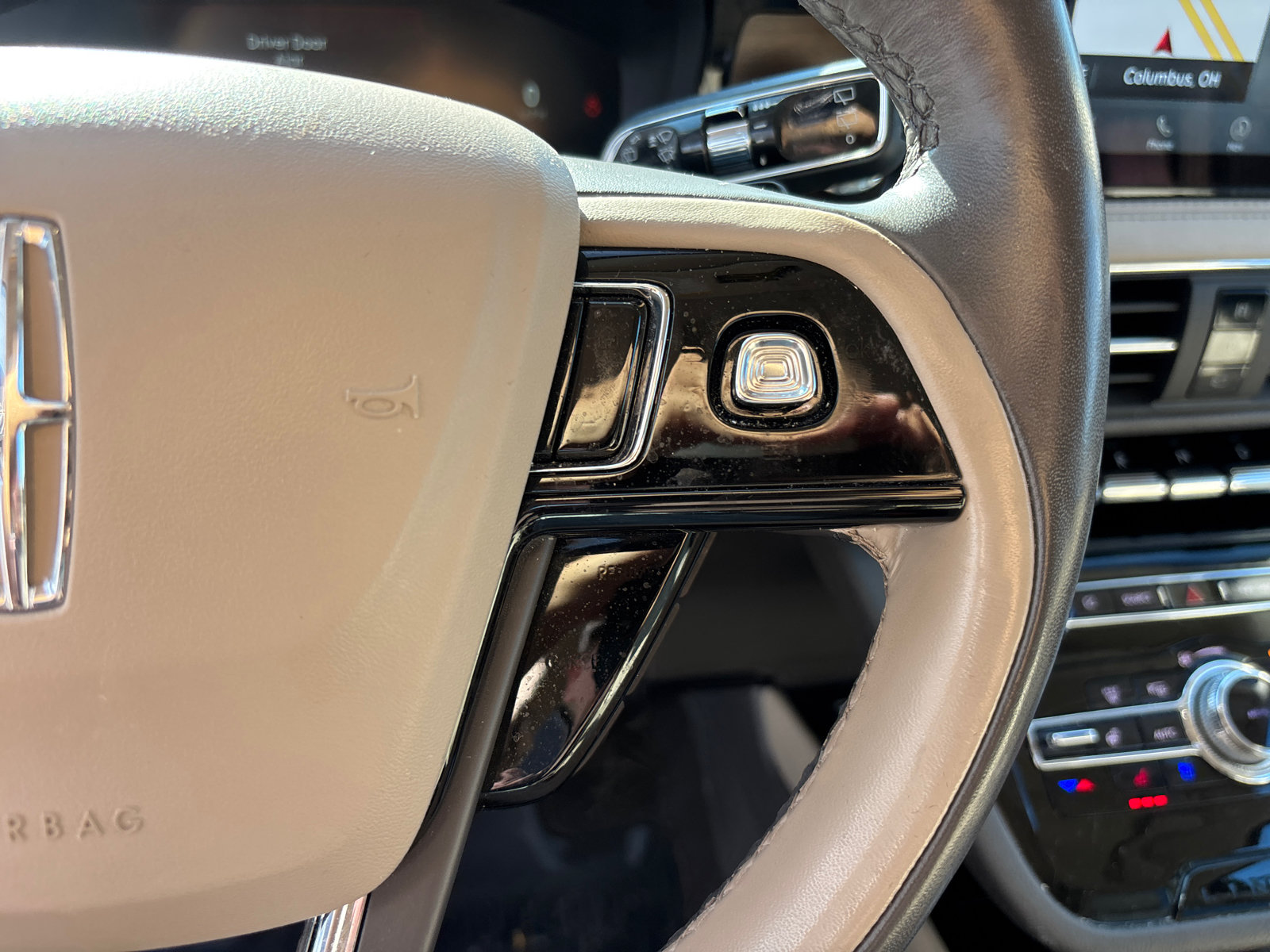Used 2022 Lincoln Corsair Reserve FWD image 18