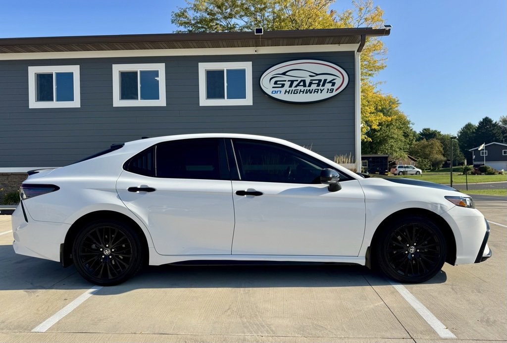 Used 2021 Toyota Camry SE