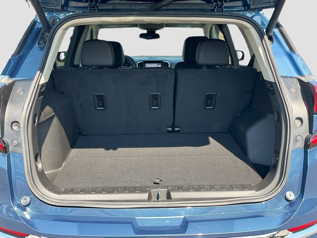 Used 2024 GMC Terrain Denali w/ Denali Premium Package image 28