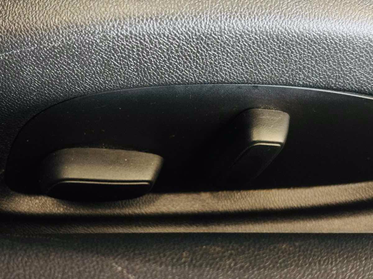 Used 2017 Chevrolet Camaro SS RWD image 33