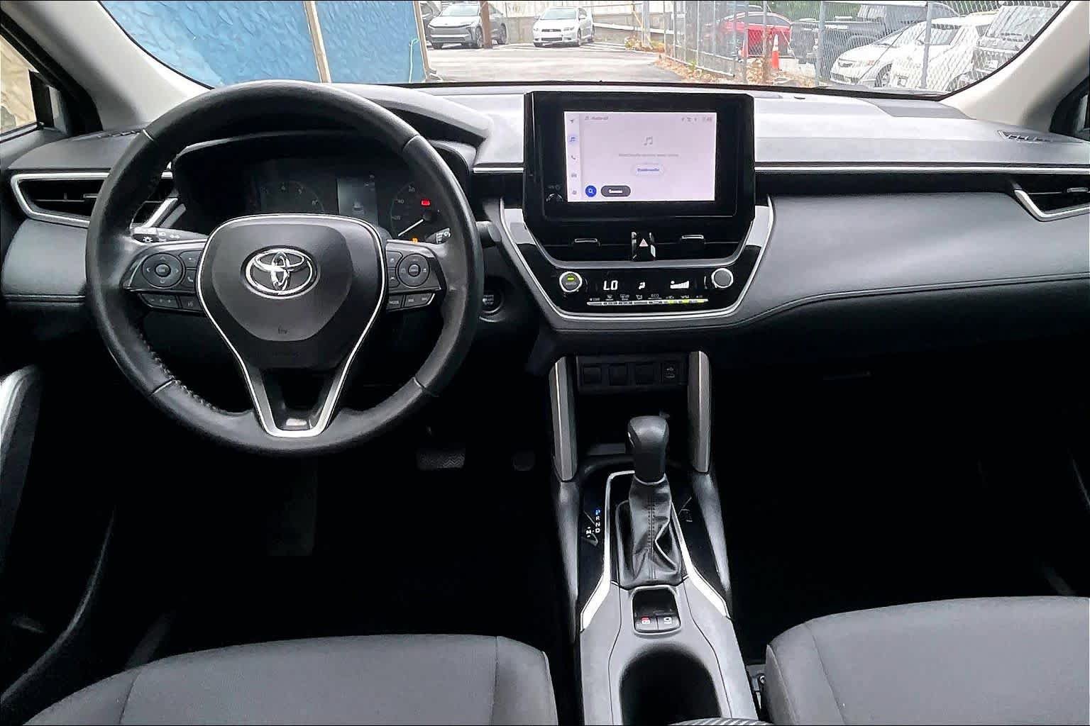 Certified 2024 Toyota Corolla Cross LE w/ Moonroof Package FWD image 16