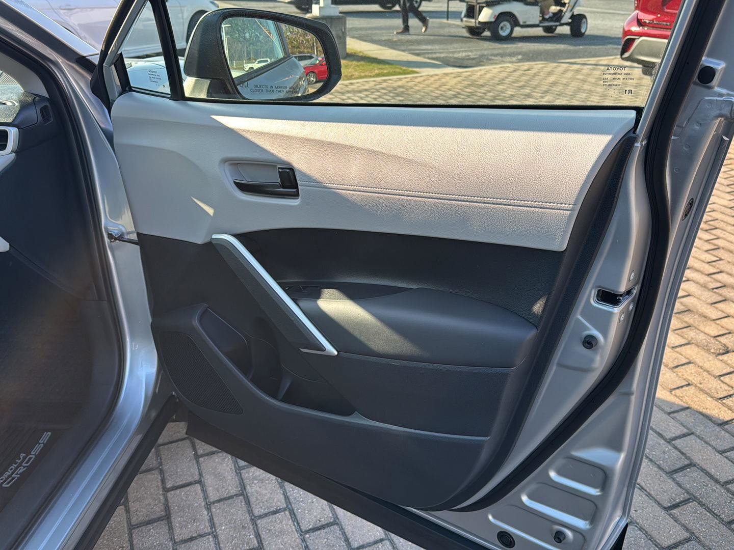 New 2026 Toyota Corolla Cross L image 13