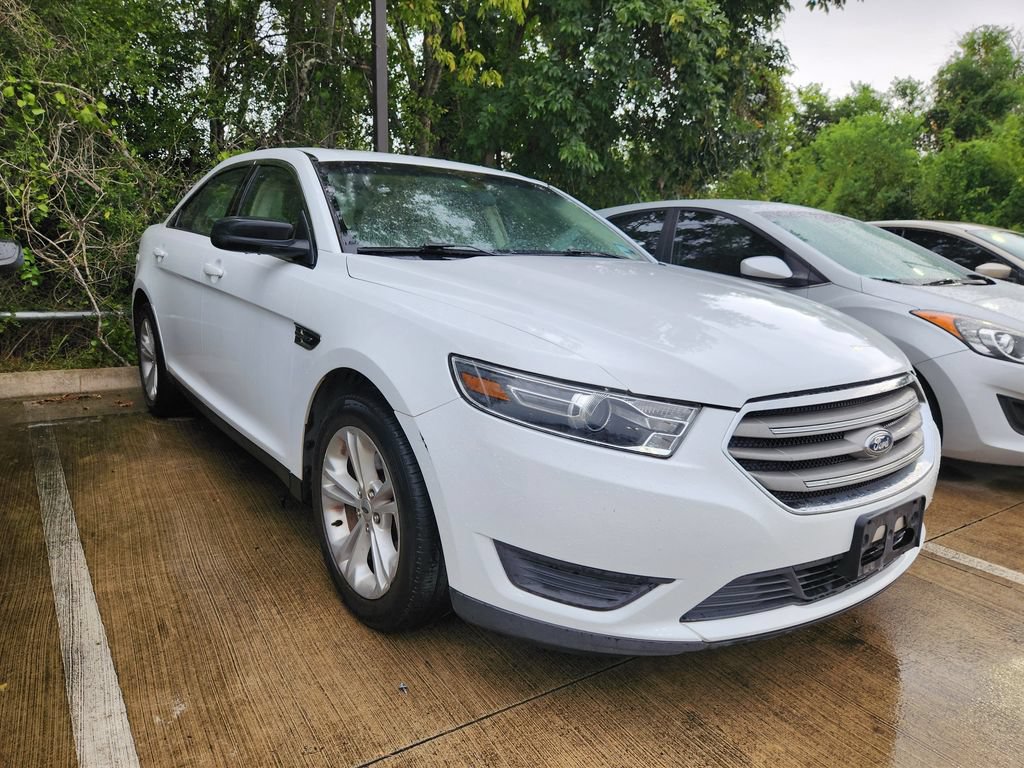 Used 2016 Ford Taurus SE FWD image 3