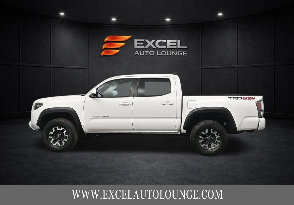 Used 2023 Toyota Tacoma TRD Off-Road w/ Technology Package image 3