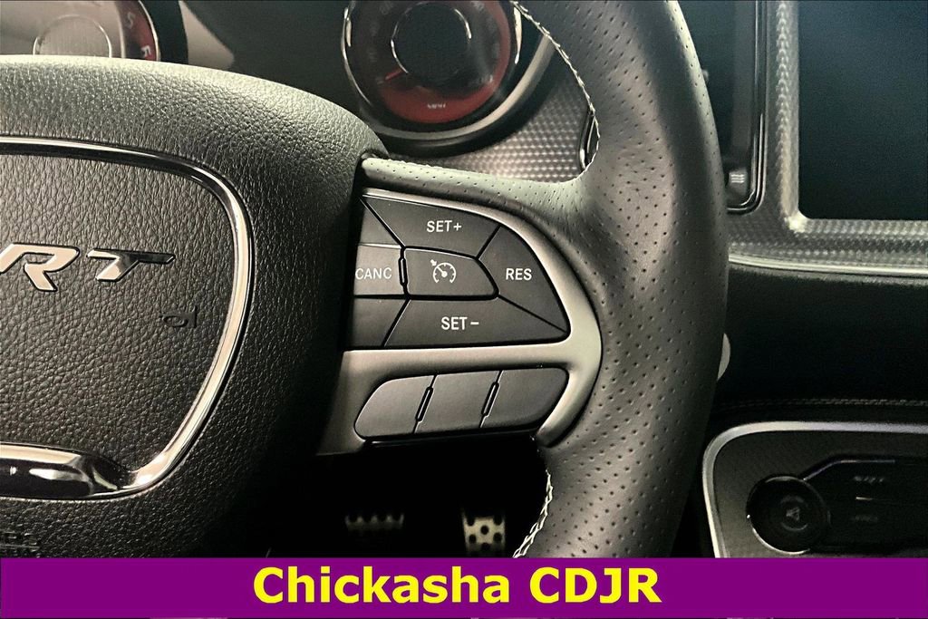 Used 2016 Dodge Challenger SRT Hellcat image 11