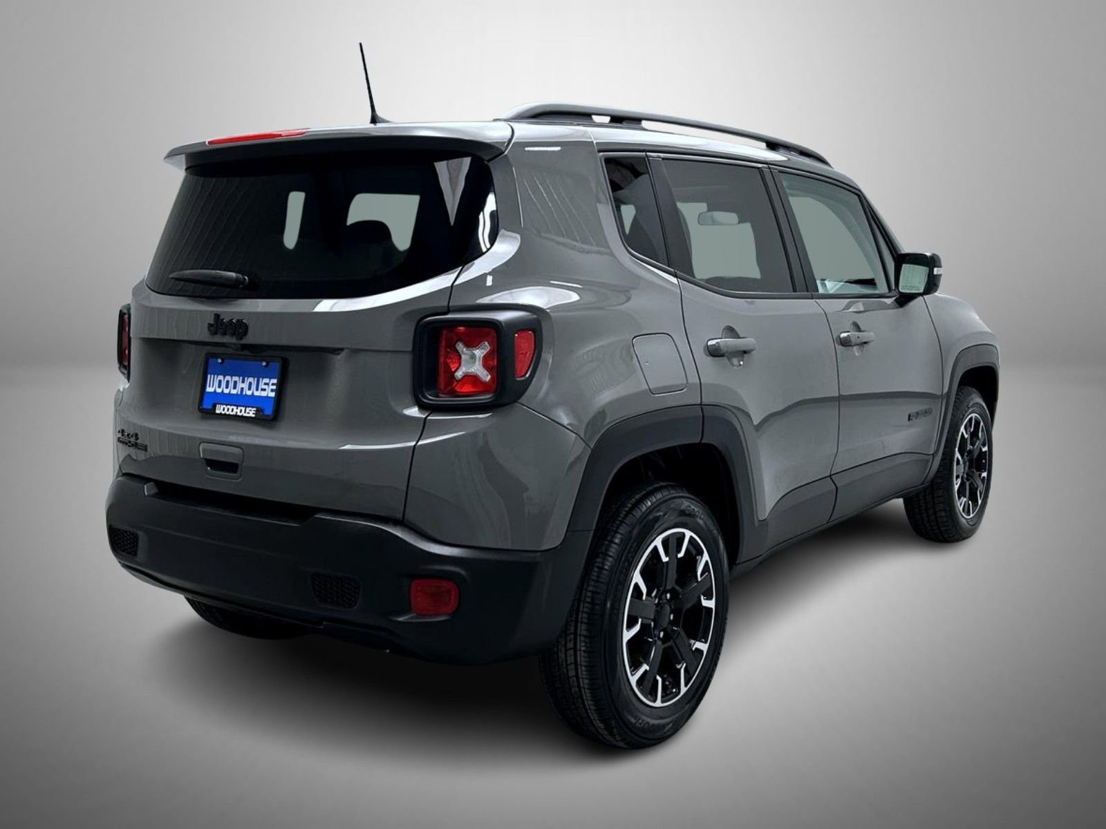 Used 2023 Jeep Renegade Latitude w/ Sun/Sound Group image 5
