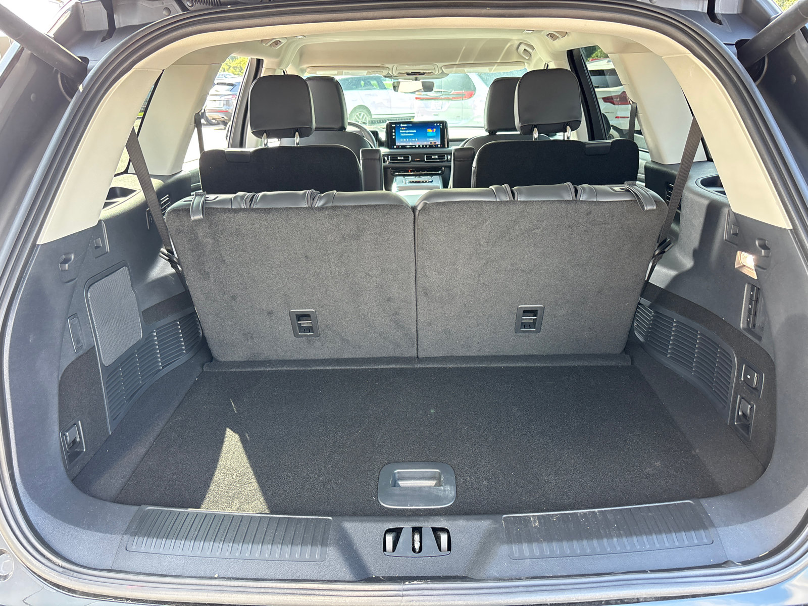New 2026 Lincoln Aviator AWD image 9