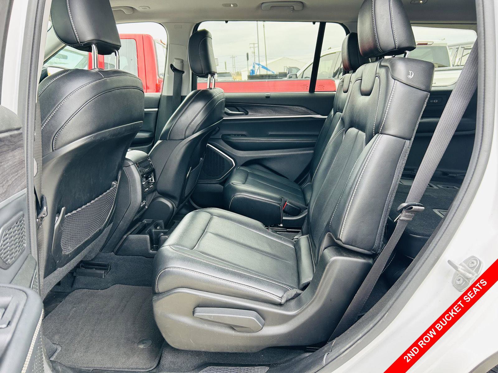 Used 2022 Jeep Grand Cherokee L Limited w/ Luxury Tech Group II image 32