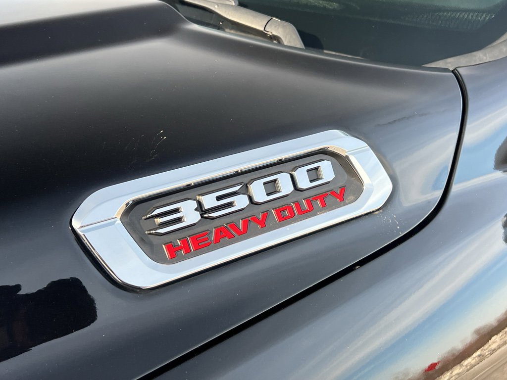 Used 2022 RAM 3500 Tradesman image 9
