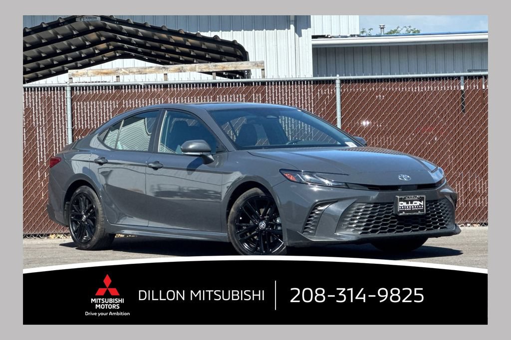 Used 2025 Toyota Camry SE