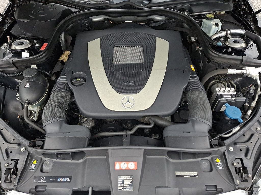 Used 2011 Mercedes-Benz E 350 4MATIC Sedan image 29