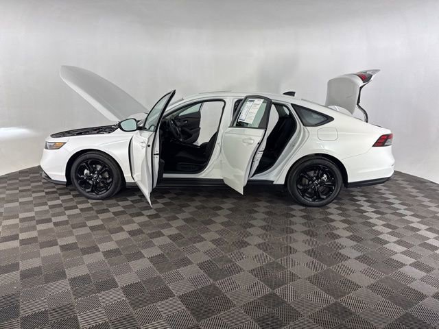 Certified 2025 Honda Accord SE image 12