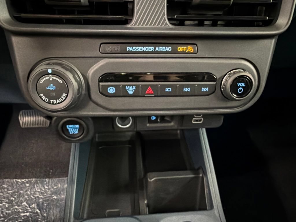 New 2026 Ford Maverick Lariat w/ Black Appearance Package AWD/4WD image 14