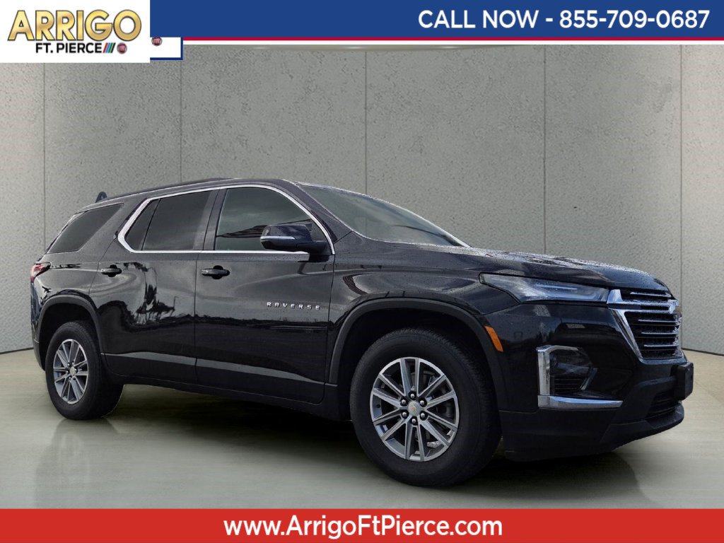 Used 2023 Chevrolet Traverse LT