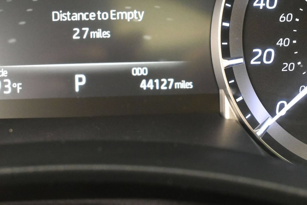 Used 2022 Toyota Highlander XLE AWD/4WD image 29