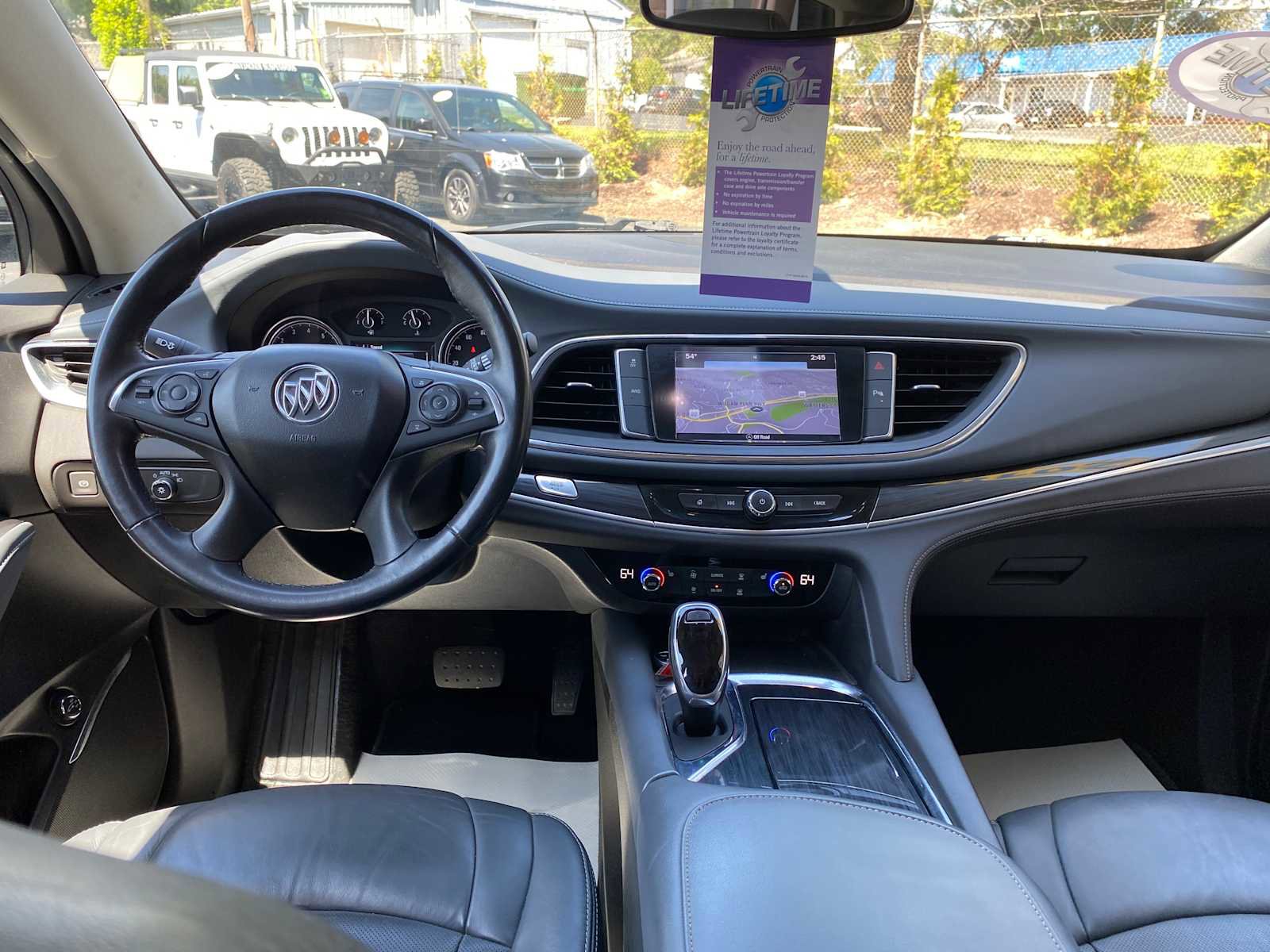 Used 2018 Buick Enclave Essence AWD/4WD image 8