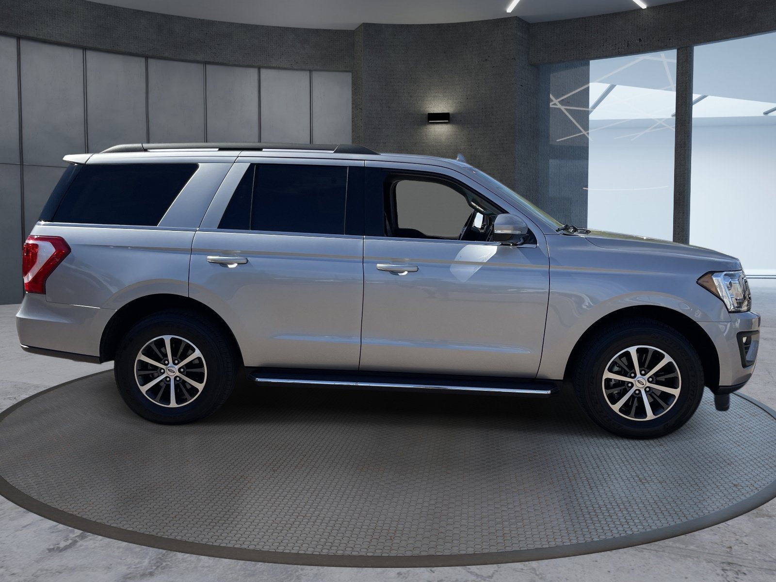Used 2021 Ford Expedition XLT RWD image 7