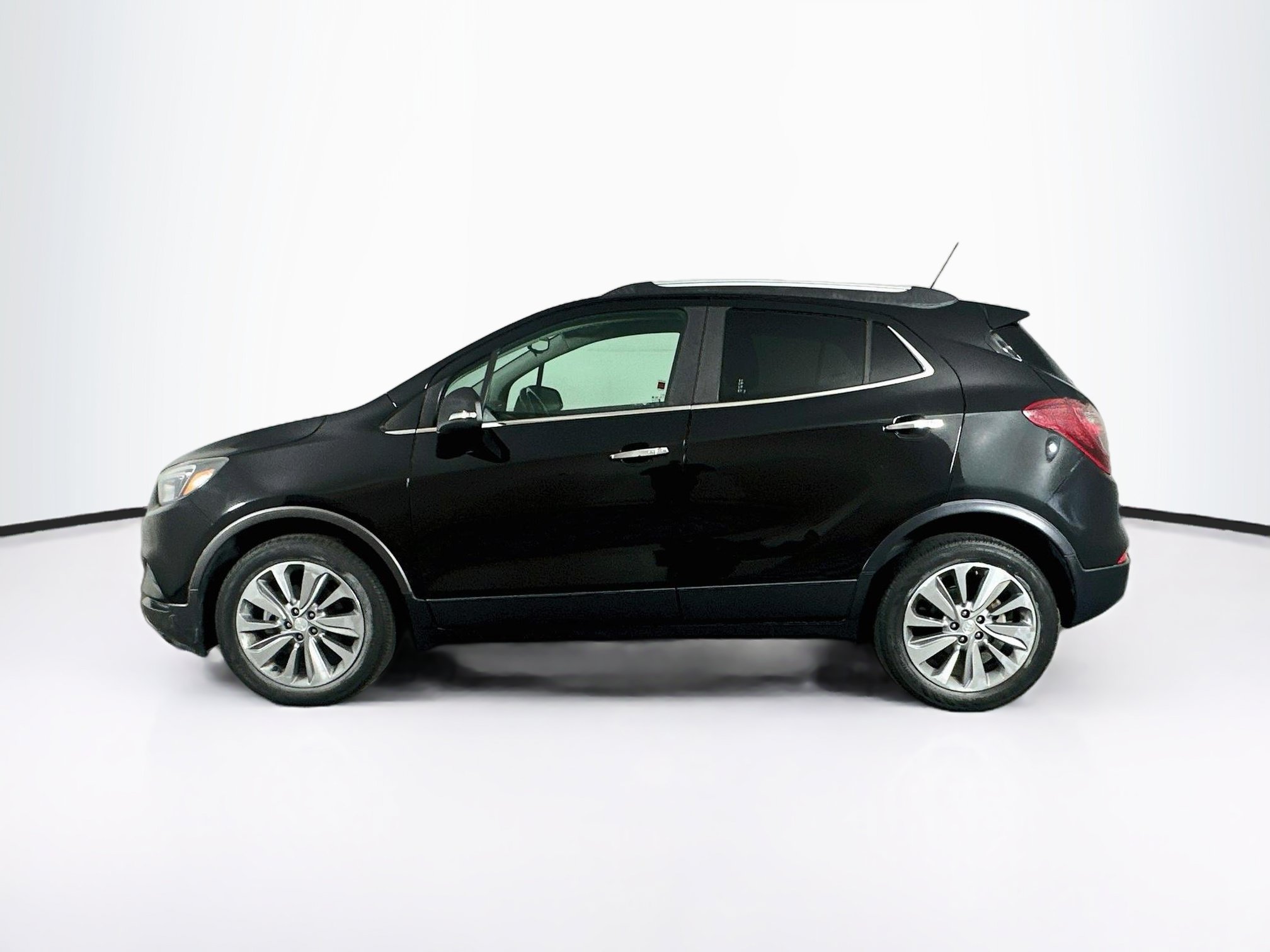 Used 2019 Buick Encore Preferred FWD image 4