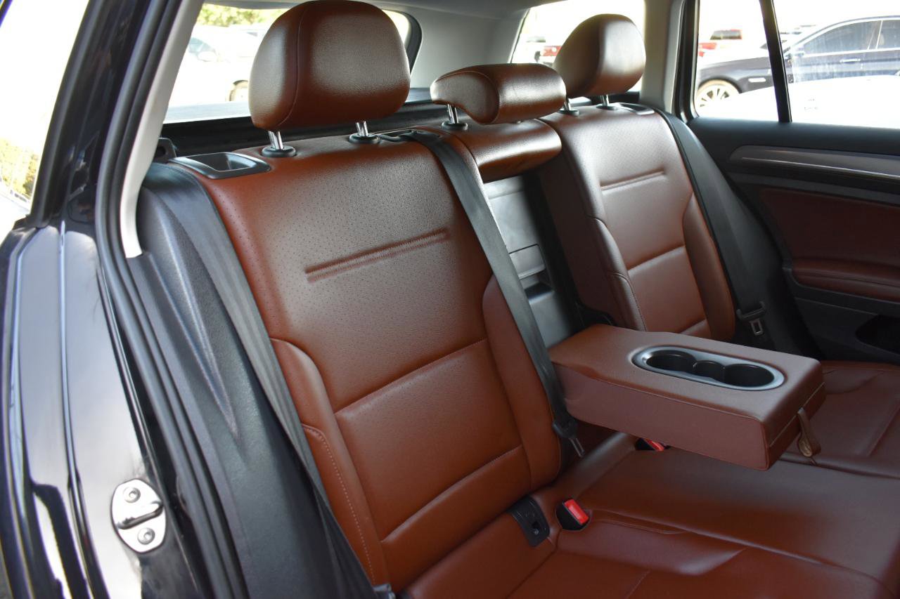 Used 2017 Volkswagen Golf Alltrack S image 29