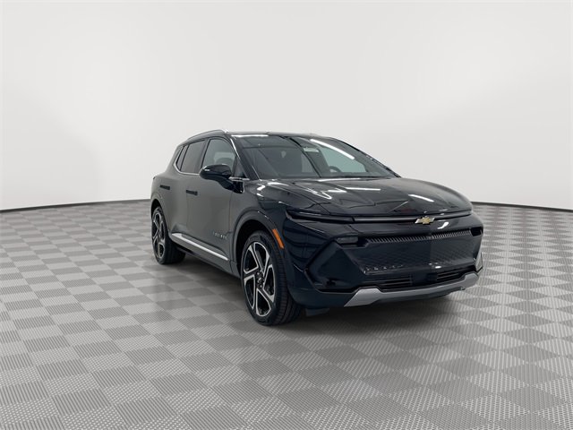 New 2026 Chevrolet Equinox EV LT image 2