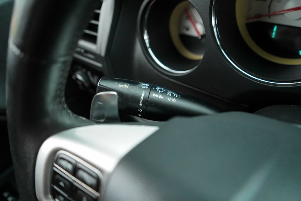 Used 2014 Dodge Challenger R/T RWD image 34