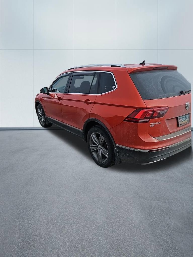 Used 2018 Volkswagen Tiguan SEL Premium w/ 3rd Row Seat Package image 5