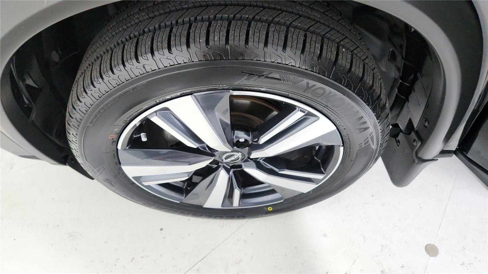 Used 2023 Nissan Rogue SL w/ SL Premium Package AWD/4WD image 33