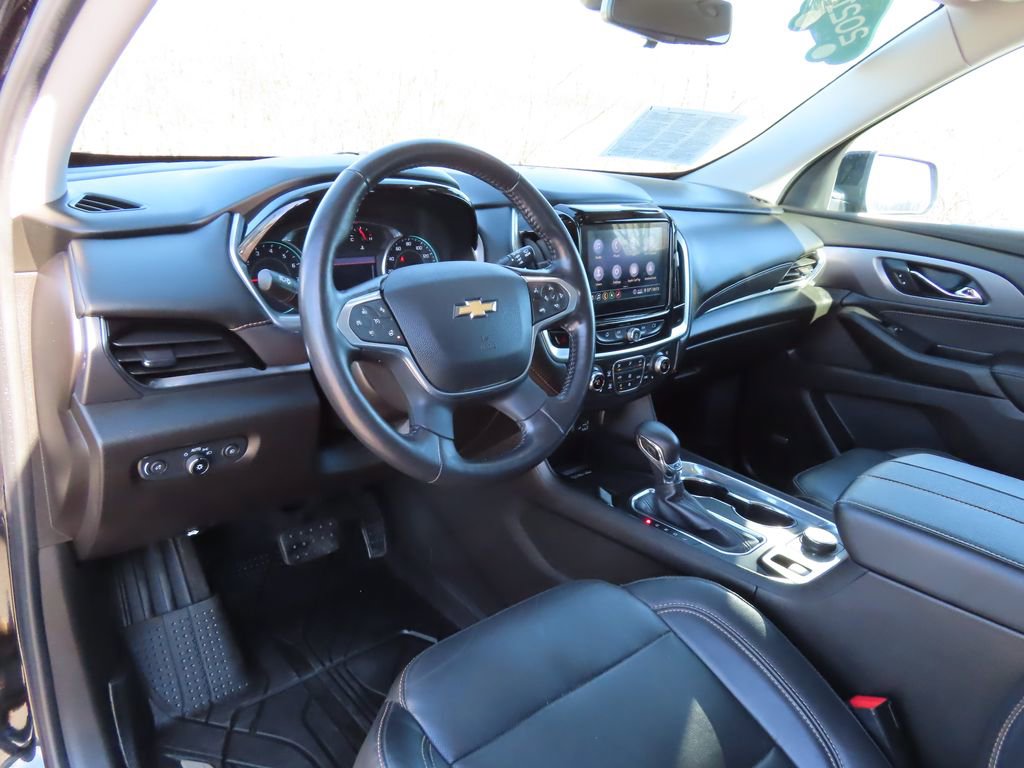 Used 2021 Chevrolet Traverse Premier w/ Redline Edition image 25